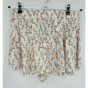 NWOT Blue Life Rayon Floral Shorts Womens M White